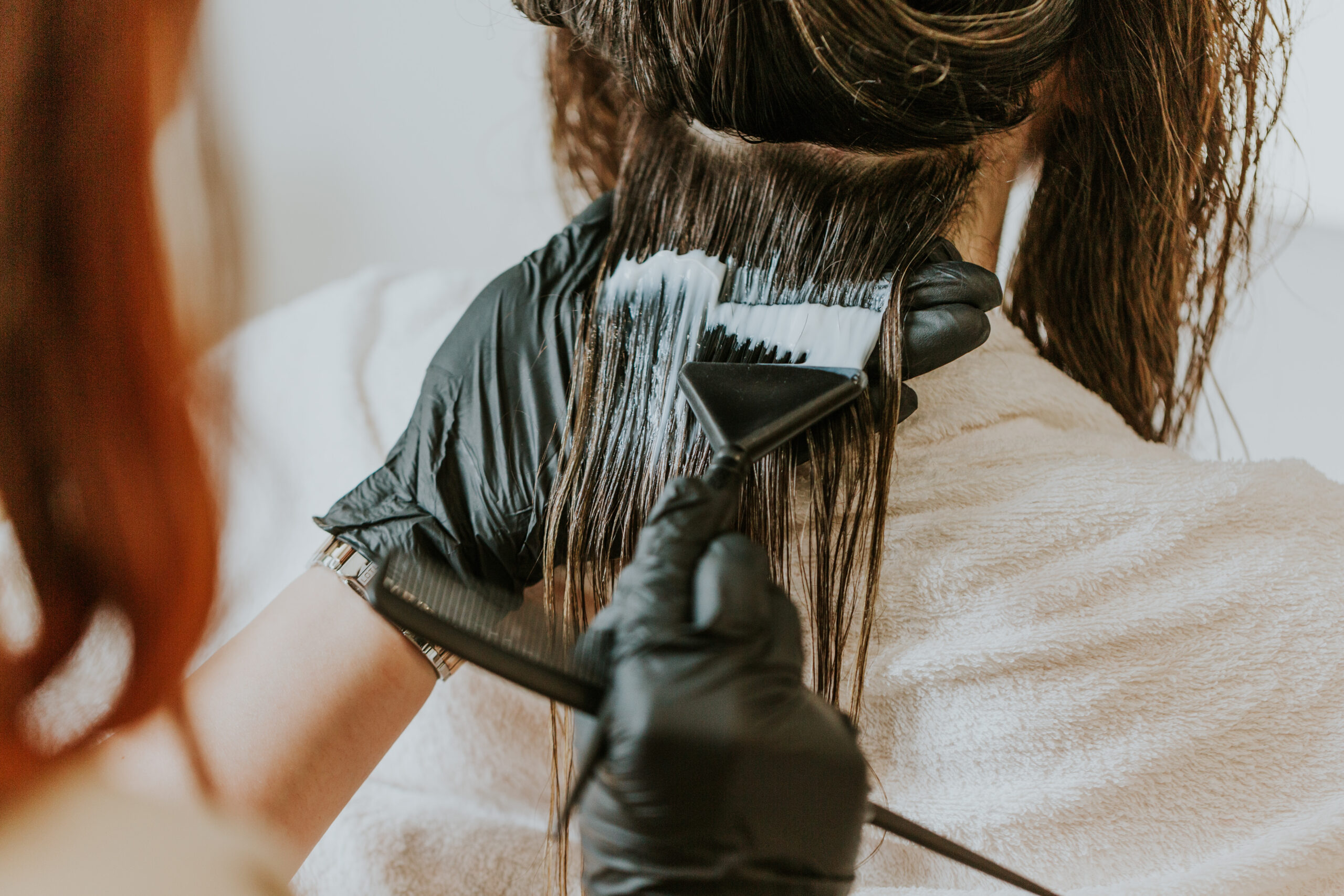 servicio de balayage en la peluquería Carrie Hair Studio Haro